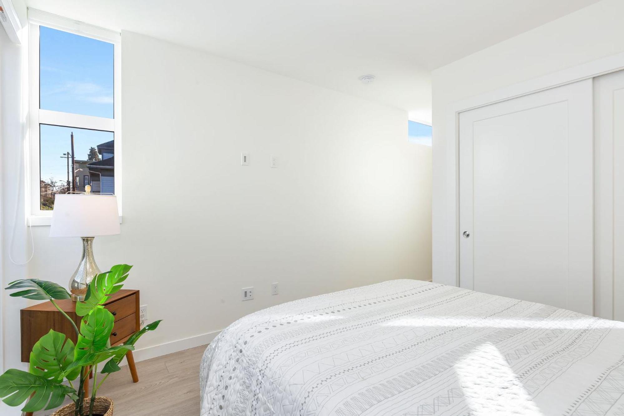 2br 2ba Capitol Hill Cozy Haven- Rooftop *